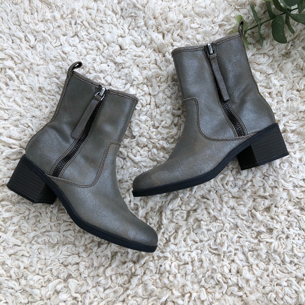 Clarks Nevella Devon Taupe Shimmer Moto Ankle Boots Block Heel 5.5